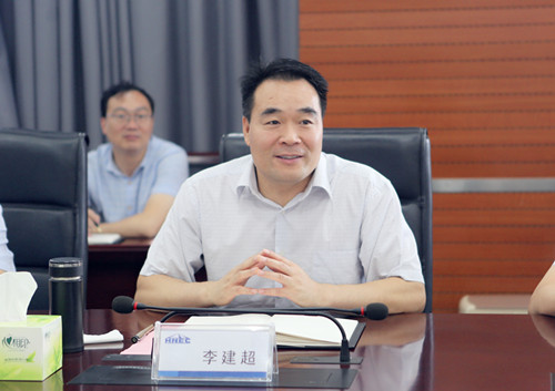 山阳区委书记李建超到辖区大型企业走访调研